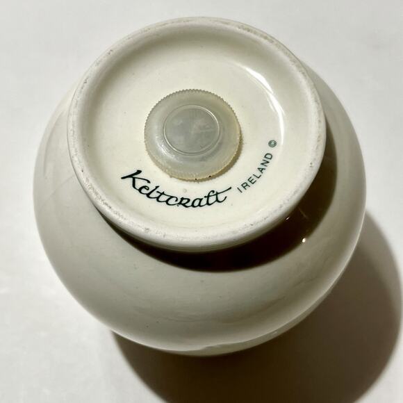 Noritake Keltcraft Ireland salt and pepper shakers - Picture 9 of 9